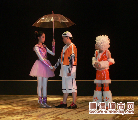 精彩花絮，劇照排演時(shí)曝光