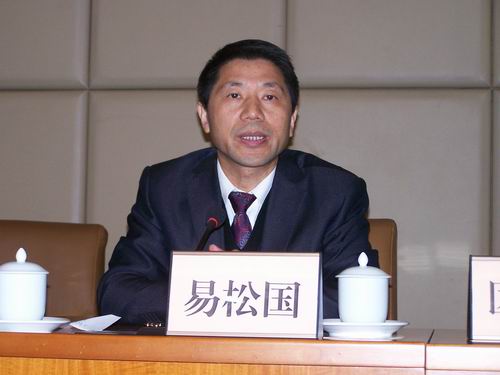 易松國：社工服務(wù)，政府指導(dǎo)作用不能少