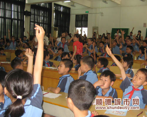 歡樂校園行，三分鐘捏出“牛魔王”
