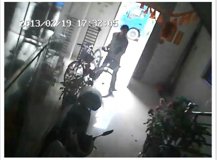 轉眼瞬間，小賊偷車不用8秒！