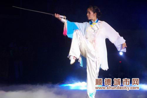 昨晚，世界冠軍“迷倒”一大片