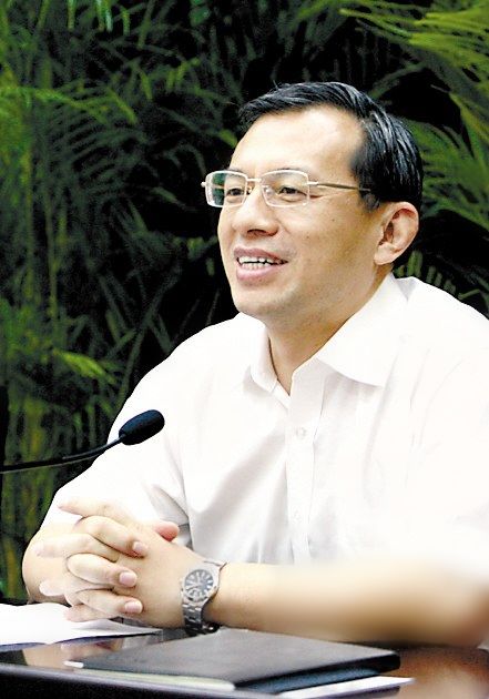 李貽偉：政府搭好臺　企業唱好戲