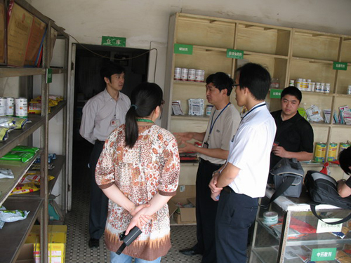 樂從：突查農貿市場護航蔬菜安全