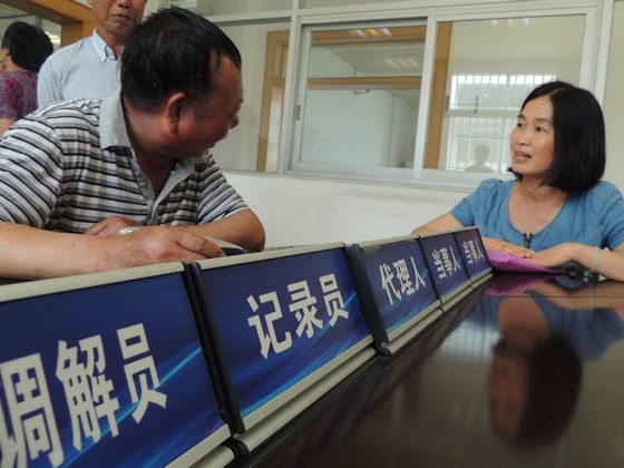 兒子要繼承養父遺產，親生母親先反對