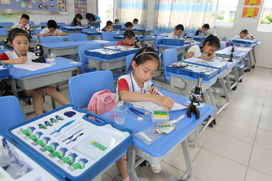 匯聚科技正能量，培養小小科學家