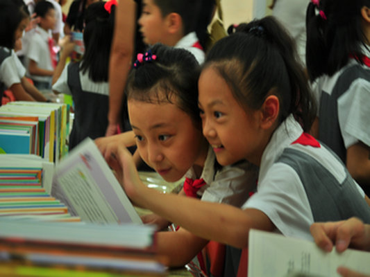 大良實(shí)小讀書節(jié)，《老鼠記者》搬上舞臺