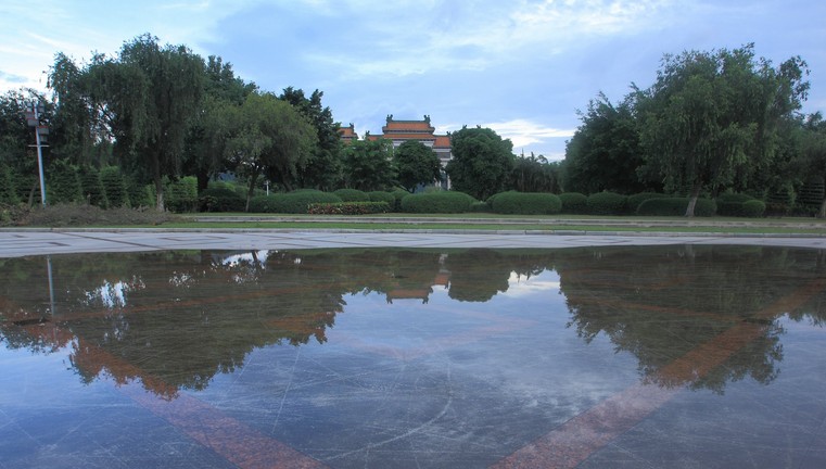 順峰山公園：水中倒影