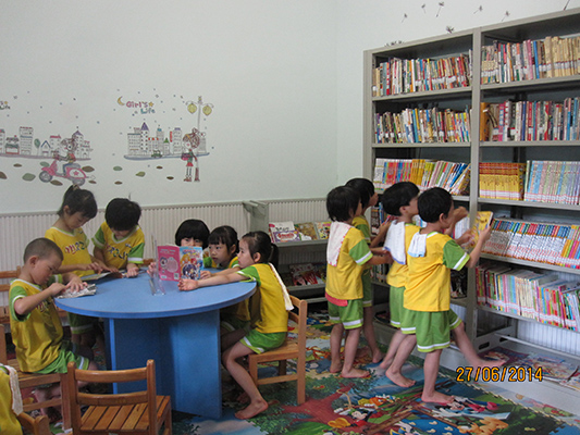 金榜兒童書閣揭牌，千本圖書與你共享