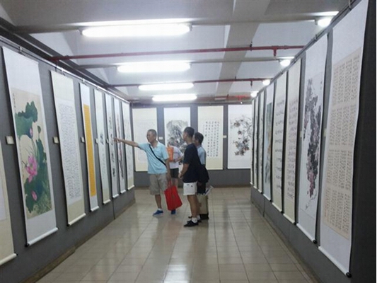 老干書畫作品在梁銶琚圖書館展出