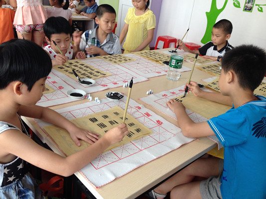 均安：繽紛暑假，首期公益培訓(xùn)活動(dòng)開班