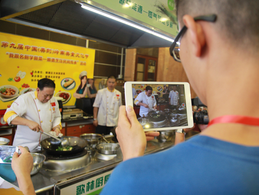 順德名廚教做菜，學(xué)整一味“豉油雞”