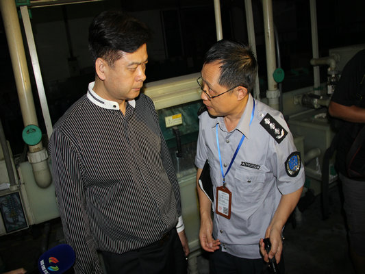 兵分十路，順德再次夜襲違規(guī)排污企業(yè)