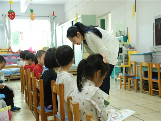 輕松歡樂(lè)！圖書(shū)館少兒“悅”讀營(yíng)惹人愛(ài)