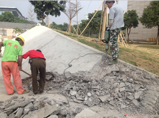 花基建好又拆？原來(lái)是未達(dá)到要求返工了