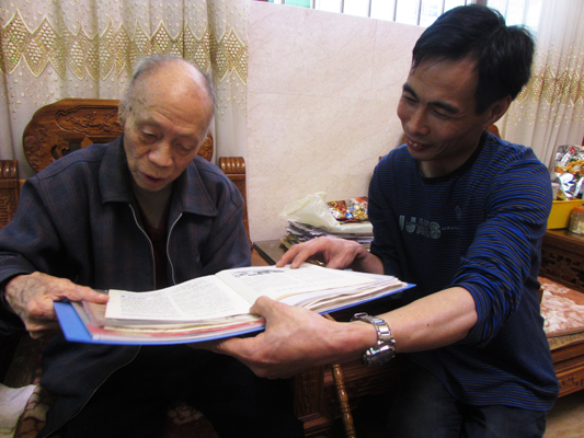 全國最早“集郵達人”，方寸之間大世界