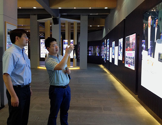 創新實踐培養基地：首批研究生暑假入駐