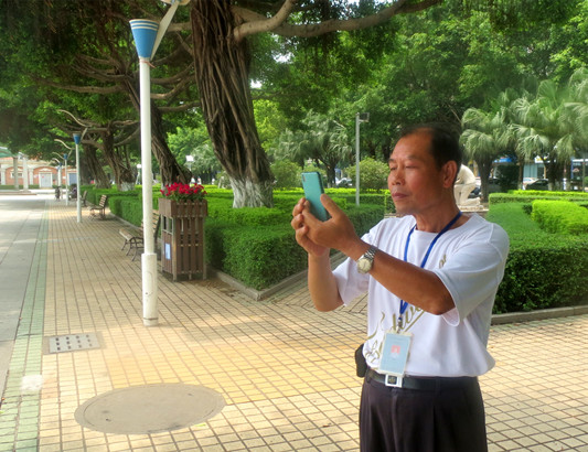 六旬“找茬人”的堅持：對城市的一份情感與責任
