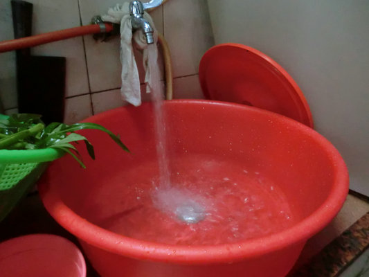 水有銹味怎么辦？管道正在報(bào)建準(zhǔn)備更換
