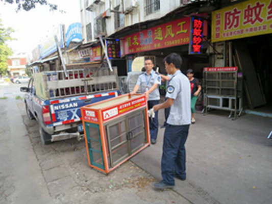 容桂：整治占道經營　還市民清潔環境