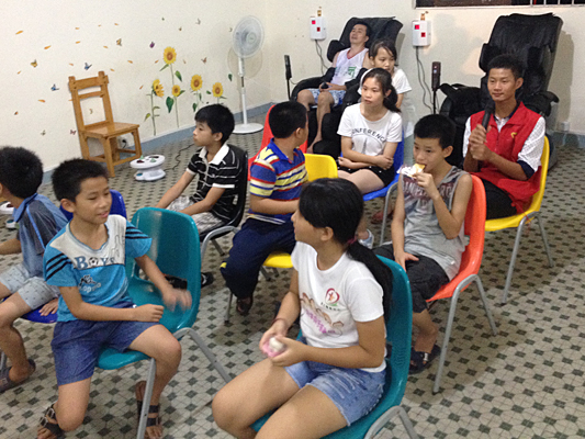 社工站設(shè)在家門口，體驗(yàn)服務(wù)還會(huì)遠(yuǎn)嗎？