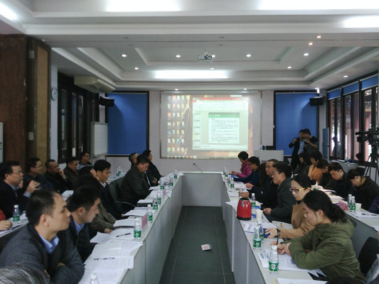 民生實事公眾評議，代表打破砂鍋問到底