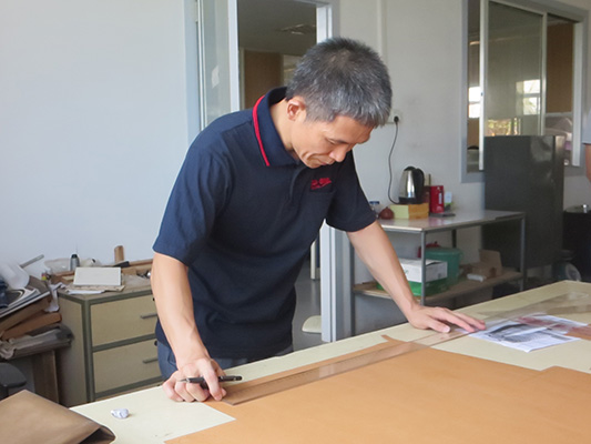​大城工匠邱全發：沉浸家具世界里21年……