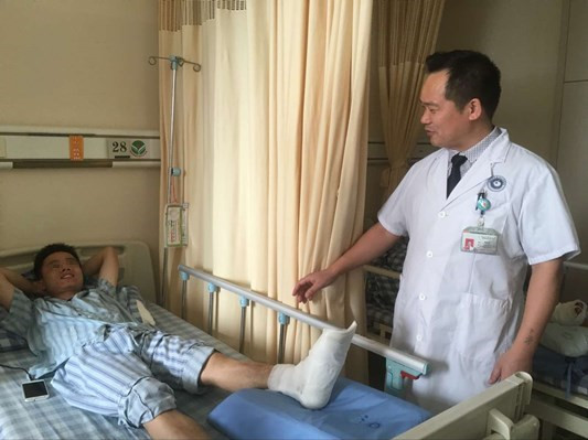 程忠勇：堅守黨的信念，患者至上