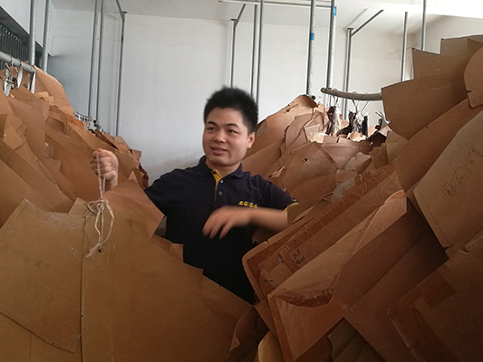 尋找龍江巧匠：80后小伙練成“裁皮王”
