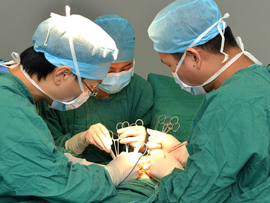 年輕女性得乳腺巨瘤，術(shù)后依舊有女人美