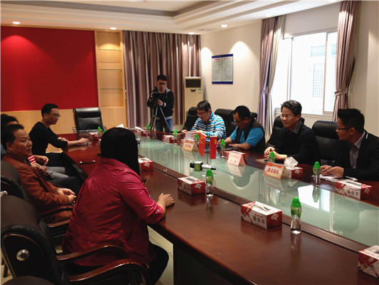 區(qū)委常委下基層直聯(lián)，與市民聊這三件事