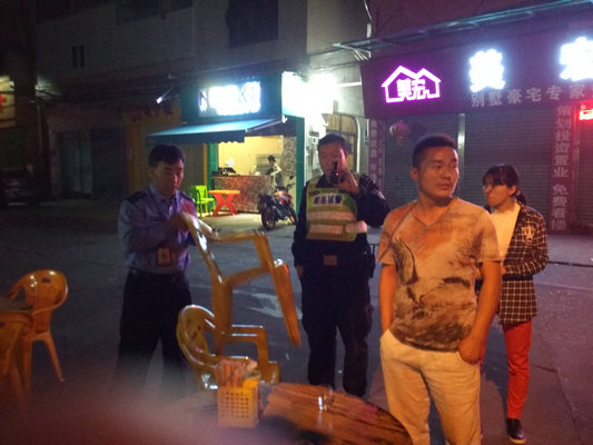 北滘：聯合執法，取締3家無證經營店