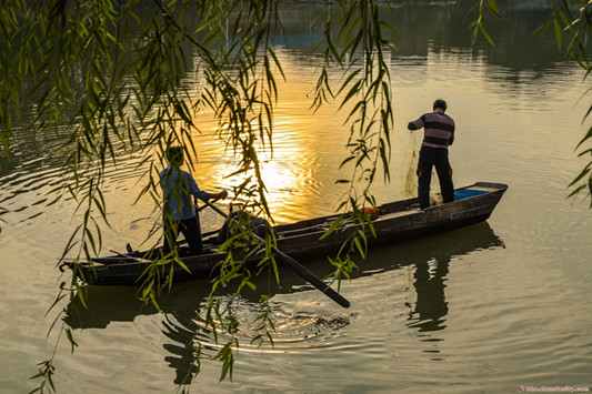 夕陽下的左灘見龍橋