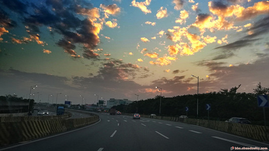碧桂路容桂路段是我晚霞