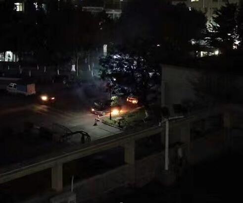 汽車在醫院內爆炸，多虧這支“消防隊”