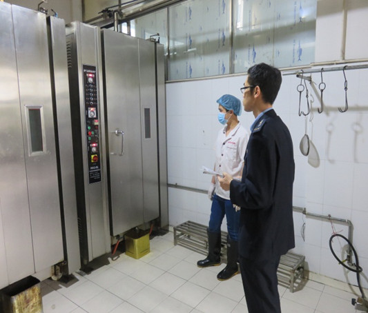 嚴把安全關，市監助力熟食加工基地建設