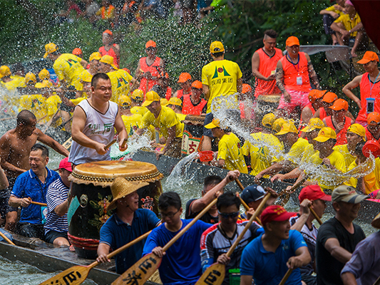 壹周美圖：順德水鄉(xiāng)歡騰，群龍爭(zhēng)上進(jìn)！