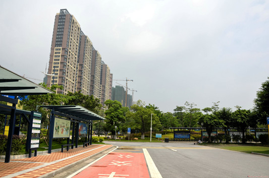 佛山新城濱河景觀帶（順德城市網網友“44168”攝）