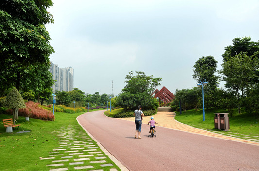 佛山新城濱河景觀帶（順德城市網網友“44168”攝）
