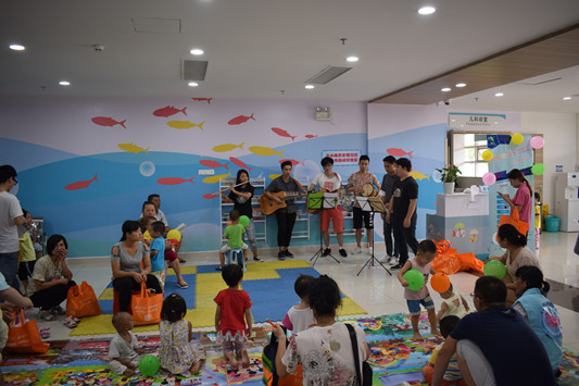 “候來”音樂廳為愛發聲，患兒直呼開心