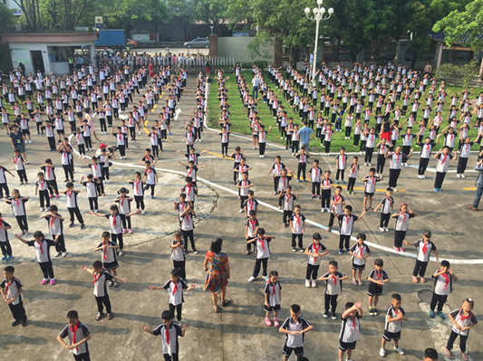 能文又能武，樂從明德小學學生哥好犀利