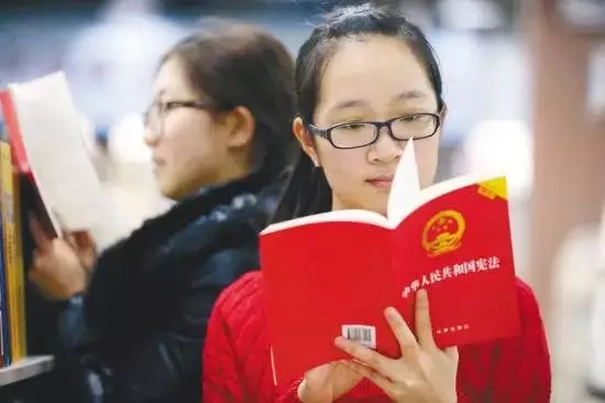 憲法不高冷！帶你看小明與憲法的幸福生活