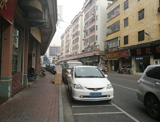 大良車位缺口4萬多個，中心城區將推停車收費