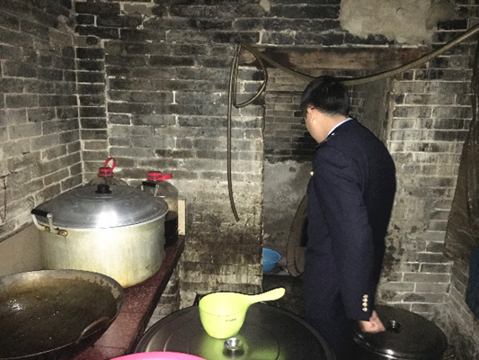 樂(lè)從“黑作坊”無(wú)單據(jù)，現(xiàn)場(chǎng)查封沒(méi)話說(shuō)