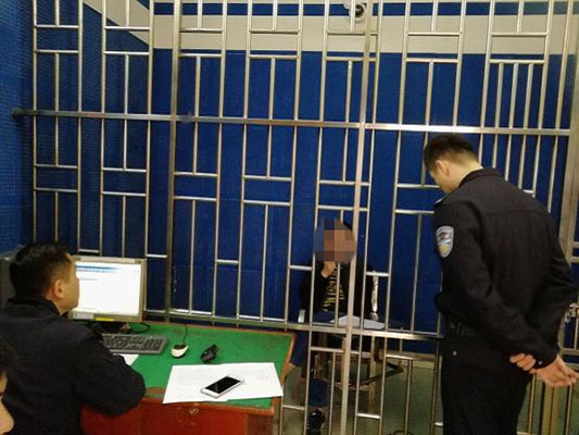 企業偷排廢水重金屬嚴重超標，2人被拘