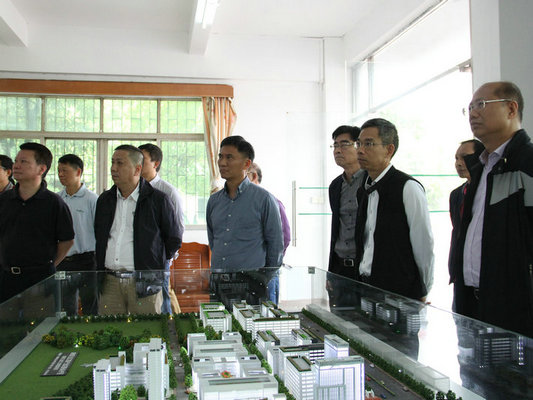 龍江：代表建言要充分調(diào)動(dòng)企業(yè)的積極性