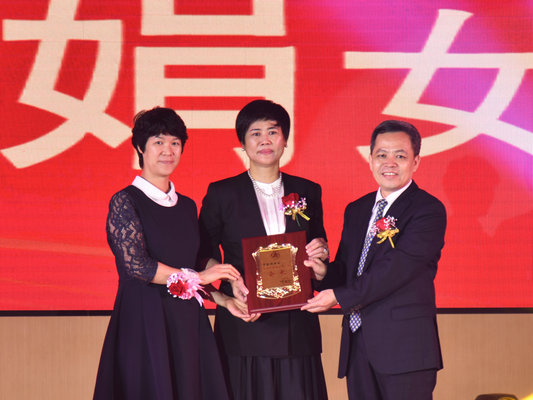 新氣象！龍江總商會(huì)換屆，女企業(yè)家當(dāng)會(huì)長(zhǎng)