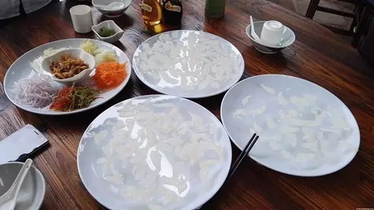 技能！順德最正宗魚生，應該怎么吃？