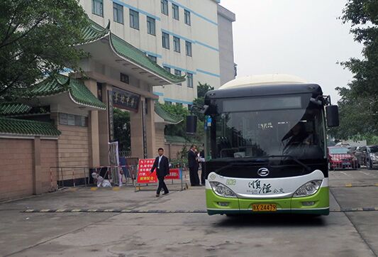 @順德街坊，舉報本地黑煙車獎勵100元