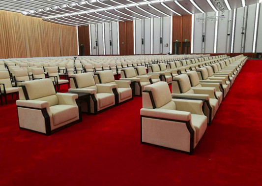 閃耀進博會的家具，由樂從這家企業打造