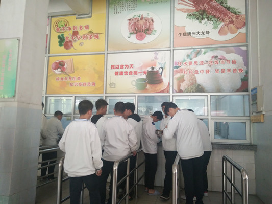 孩子在校吃得怎樣，家長網上就能看見